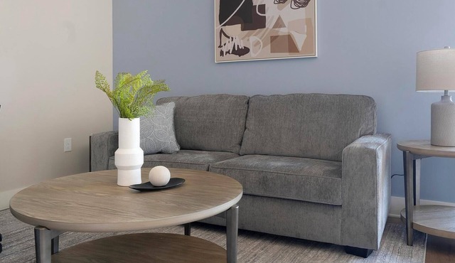 Landing | Modern 1BD, Clubhouse, Gym