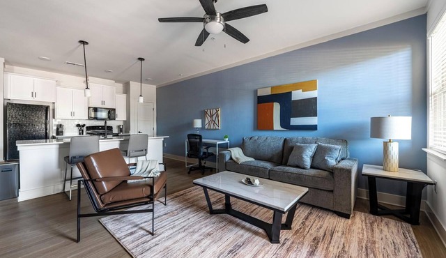 Landing | Modern 1BD, Gym, Clubhouse
