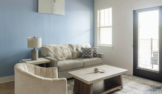 Landing | Modern 1BD, Gym, Clubhouse