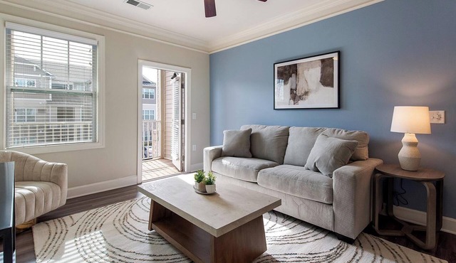 Landing | Modern 2BD, Gym, Pool