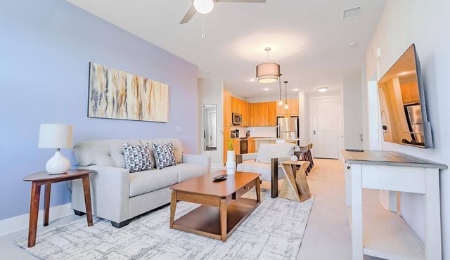 Landing | Modern 2BD, Gym, Pool