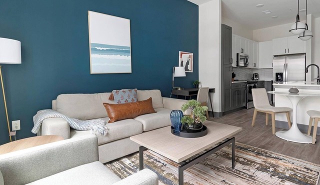 Landing | Spectacular 1BD, Pool, Gym