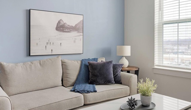 Landing | Stunning 1BD, Pool, Game Room