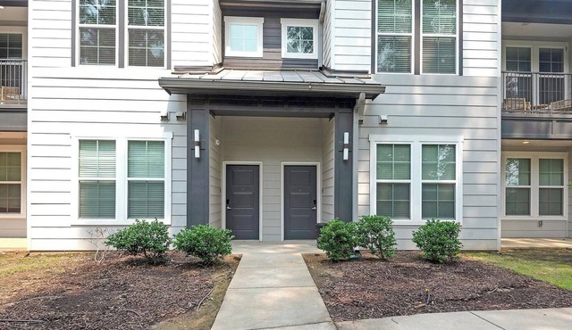 Landing | Stunning 1BD, Yoga Studio, Gym