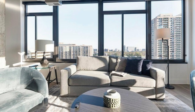 Landing | Stunning 2BD, Game Room, Gym
