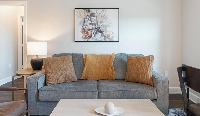 Landing | Stunning 2BD, Yoga Studio, Clubhouse