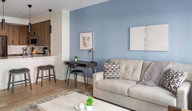 Landing | Stylish 1BD, Pool