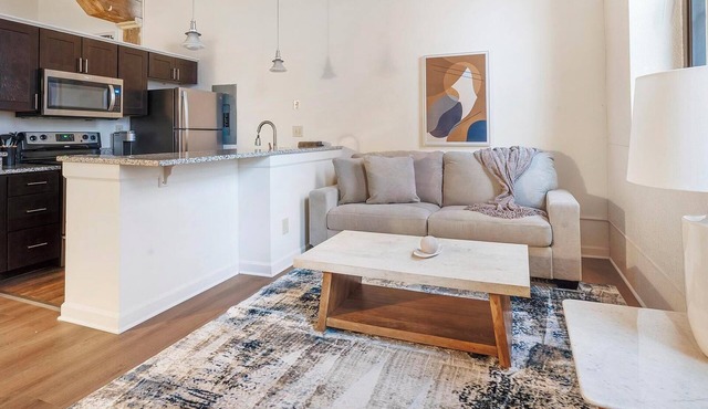 Landing | Stylish 1BD, Courtyard, Gym
