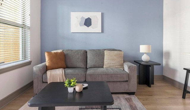Landing | Stylish 1BD, Clubhouse, Courtyard