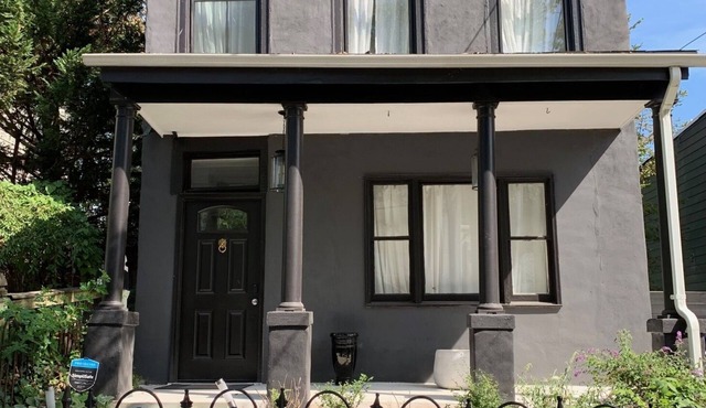 Large and Spacious Urban Oasis in Historic Home, Pet Friendly