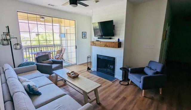Last Stop Before Isle of Palms - A Mount Pleasant Gem that sleeps 7