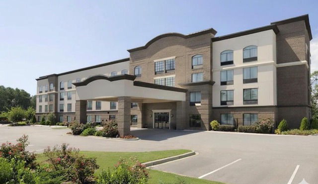 Lexington Expo Hotel by IHG