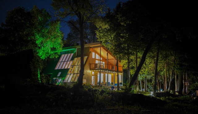 Loon Landing: Upstate NY Charm, Natural Light, & Lake Frontage