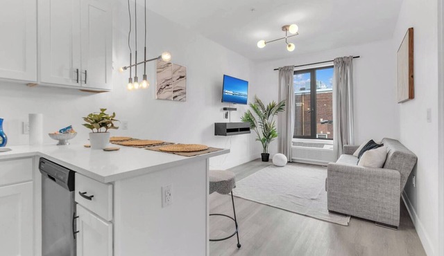 Luxe 1BR/5 Min to EWR/Near Prudential & NYC