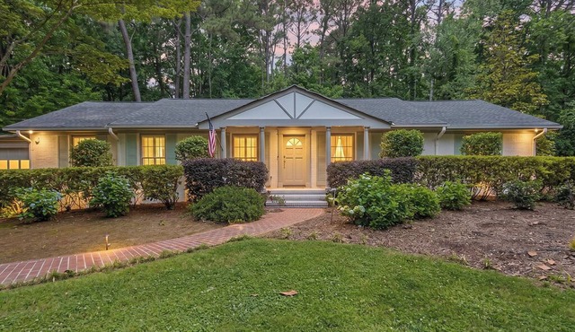 Luxe 5BR Atlanta Retreat in Buckhead