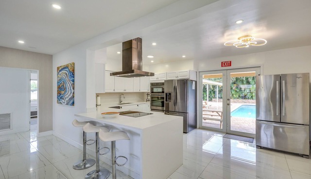 Luxe Ft Lauderdale Pool Oasis Near Airport & Beach