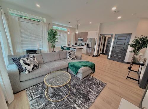 Luxury 2BR - Near Downtown Atlanta