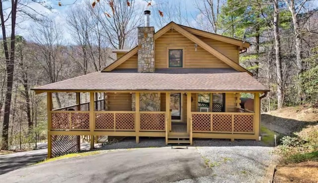 Luxury 5br Cabin: Movie & Arcade Rooms, Large Porch, & More @ Lake Junaluska