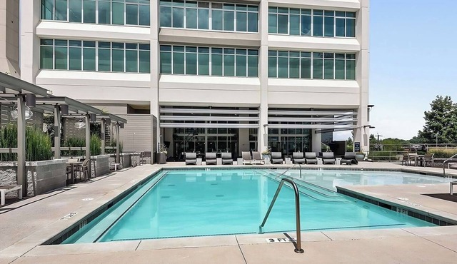 Luxury Atlanta Retreat: Minutes from Downtown, Dining & Attractions