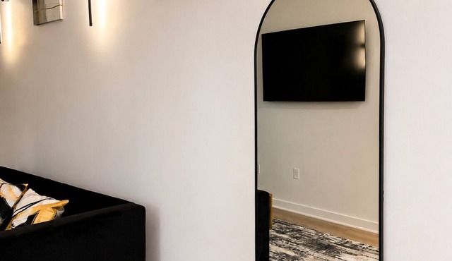 Luxury Belt Line Retreat l Walk to Ponce City Market & Krog Street