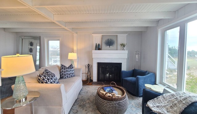 Luxury Designer Stay - Beach Front - Panoramic Water Views From Every Room