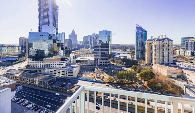 Luxury High Rise in Buckhead Business District!