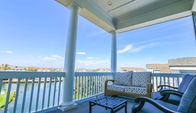 Luxury Home in Gated Community; 3 Minute Walk to Beach; Access to Oceanside Community Pool & Cabana