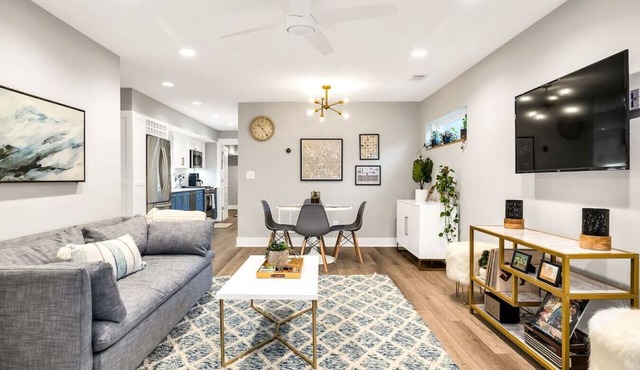 Luxury & Style Meets High Tech in Heart of ATL