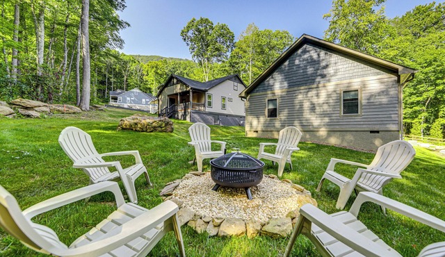 Maggie Valley Home: Porch & Yard