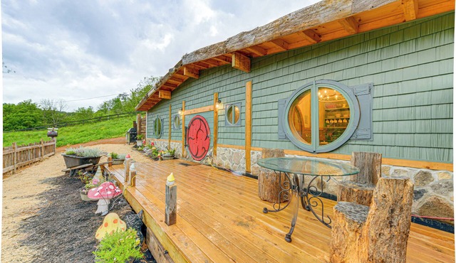Magical 2BR Hobbit Themed House near Gatlinburg