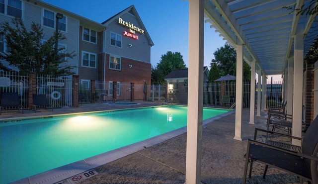 Marriott Salisbury | Studio King | Near Airport, Perdue HQ | 2 Units