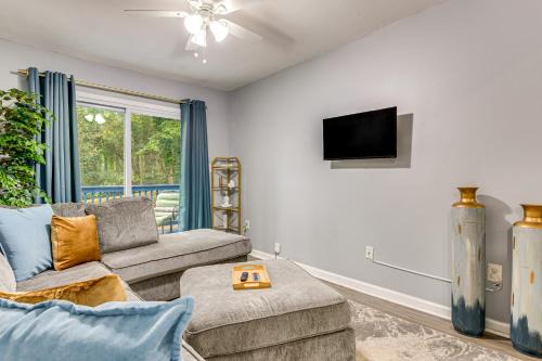 Minutes to Hospitals: Atlanta Home w/Deck + Grill
