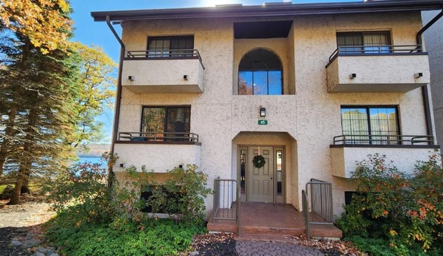 MLV-45-101-Lakefront Condo Ground Level At Big Boulder Lake & Ski Area
