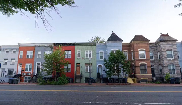 Modern 2BR Victorian Retreat in Washington DC