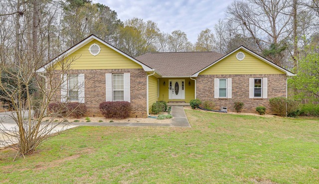 Modern Apartment: 22 Mi to Downtown Atlanta!