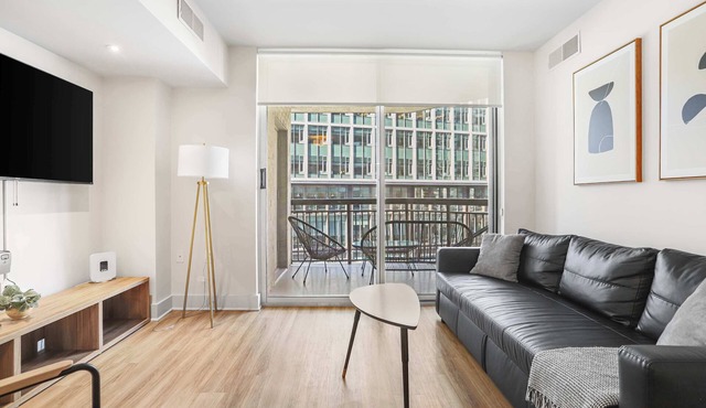 Modern Arlington Apt | Steps from Metro