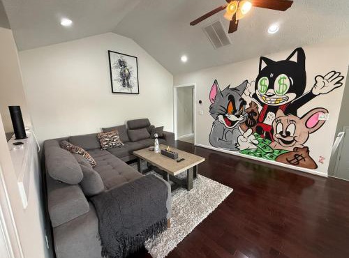 Modern ATL Stay 2BR 2BA Near Downtown W theater