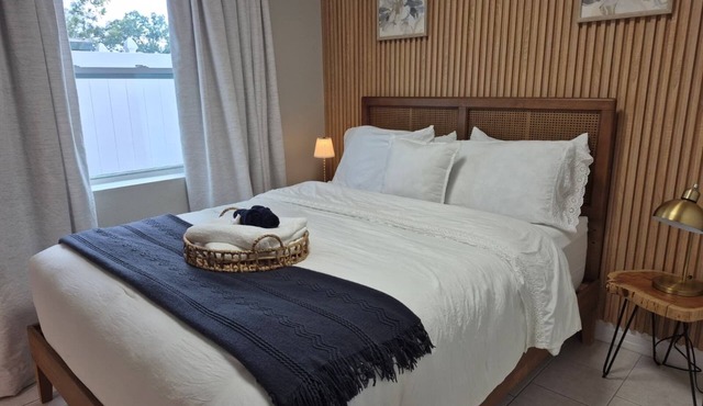 Modern,cozy private room and convienience with comfort in Brandon