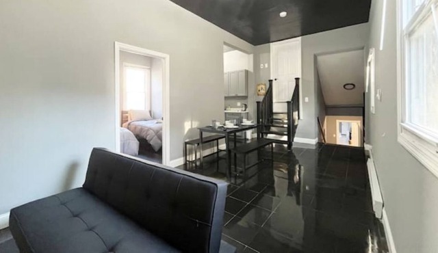 Modern Loft 2 BR 3 beds close to NYC