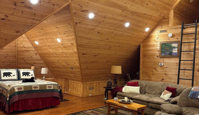 Morganton Point Bed & Breakfast Nestled just minutes from downtown Blue Ridge.