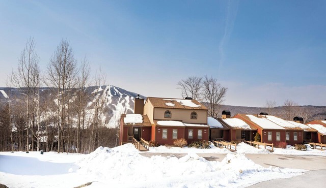 Mount Snow Lodging by Vail Resorts in West Dover