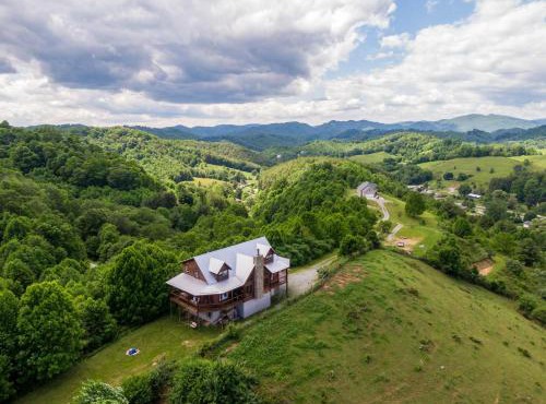 Mountain Range Retreat