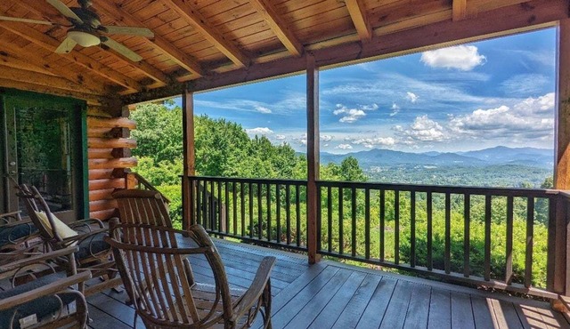 Mountain retreat with 4 bedrooms, 4 baths, hot tub, fire pit, and game room.