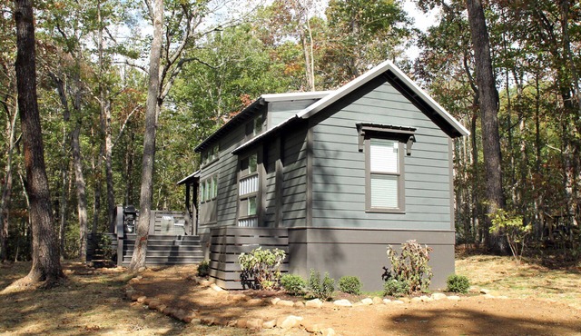 Mountain Top Mini Home at The Retreat at Deer Lick Falls