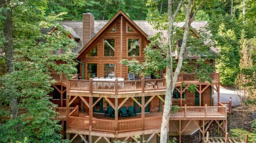 Mountain View Lodge by AvantStay