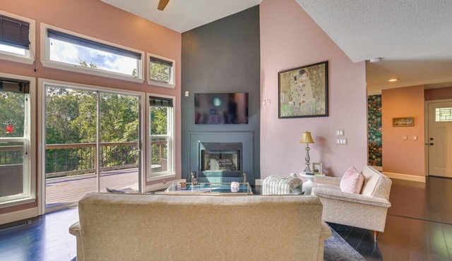 Mountain View Ridge Retreat - King + Queen + Loft - 2.5 Baths