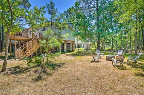 Mt Pleasant Retreat w/Grill: 10 Mi to Beach