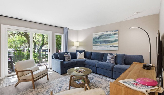 MyStay at 821 Ketch Ct - 3-BR Harbour Town + Pool!