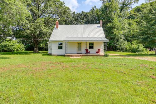 Near Hiking & Historic Sites: Jackson Home w/Yard