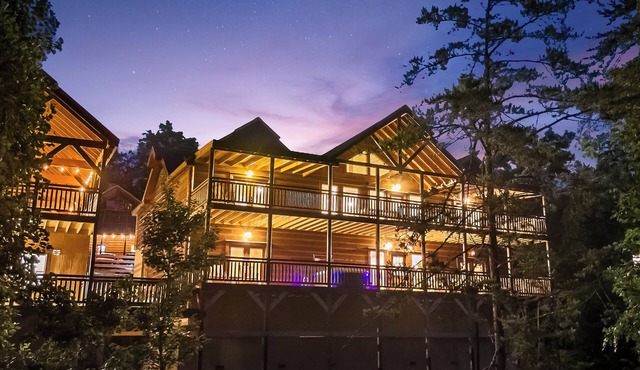 NEW Around the World~ Lux Cabin~Tiki Bar